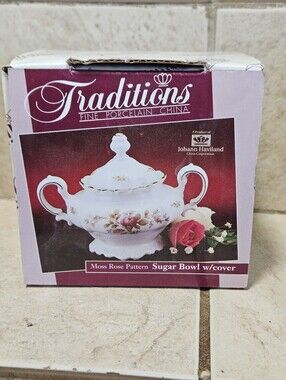 Johann Haviland Traditions Fine Porcelain China Moss Rose Pattern Sugar Bowl wit